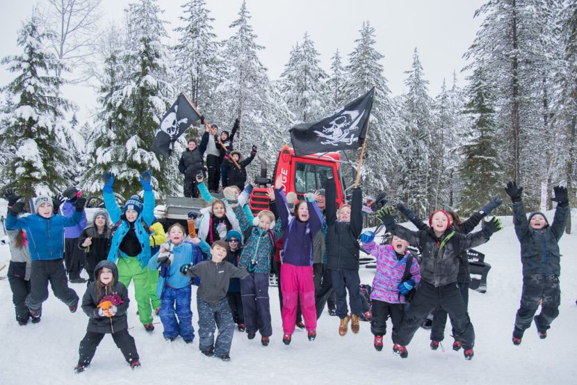 Jumping-Class-830×593